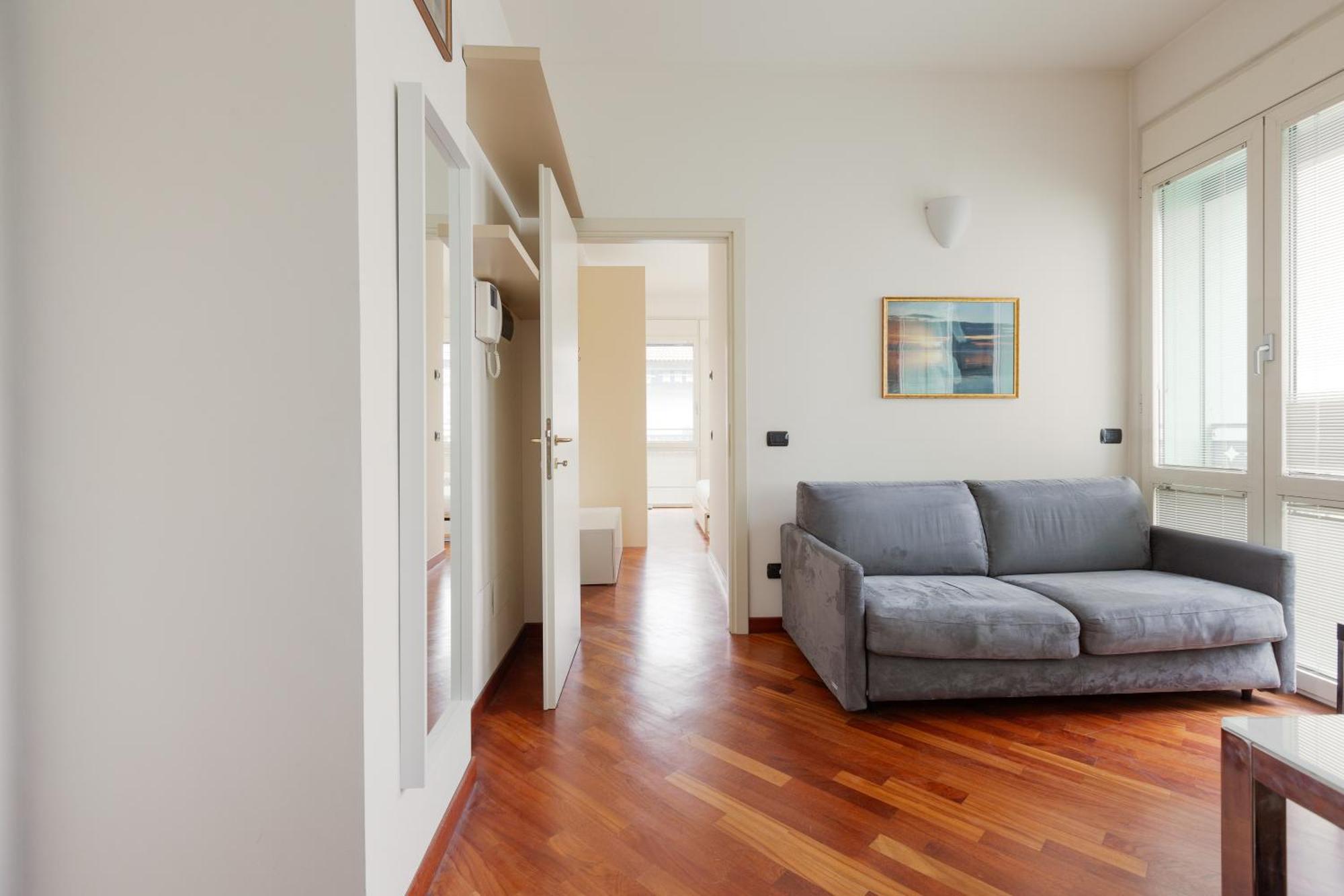 Bright & Comfy Apartment With Parking Milano Esterno foto